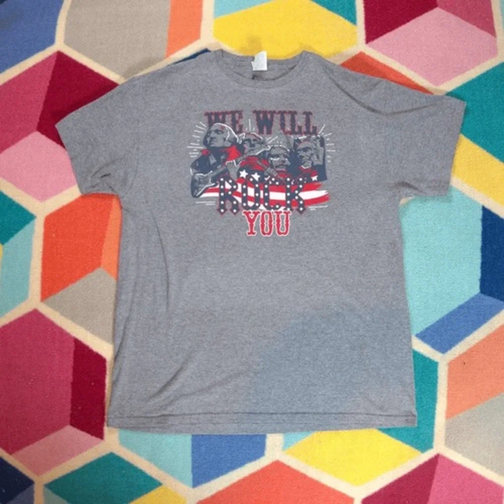 We will Rock You MT Rushmore Tshirt‎ Size Large